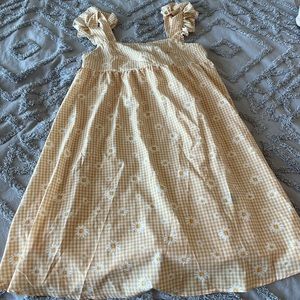 Yellow flutter sleeve checked dress with daisys size small.